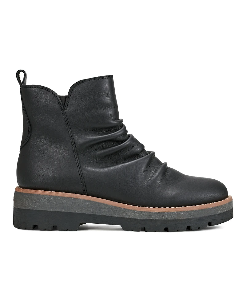 Earth Women's Yonder Waterproof Ruched Lug Sole Booties