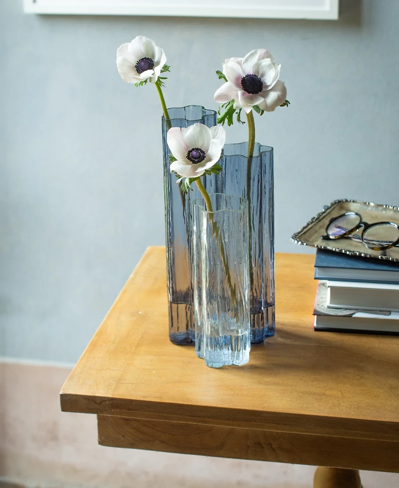 Vietri Flora Glass Vase