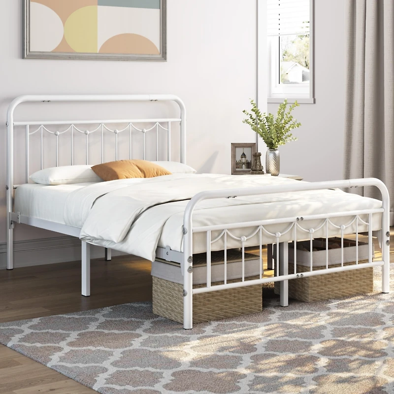 Yaheetech Metal Platform Bed Frame with Vintage Headboard