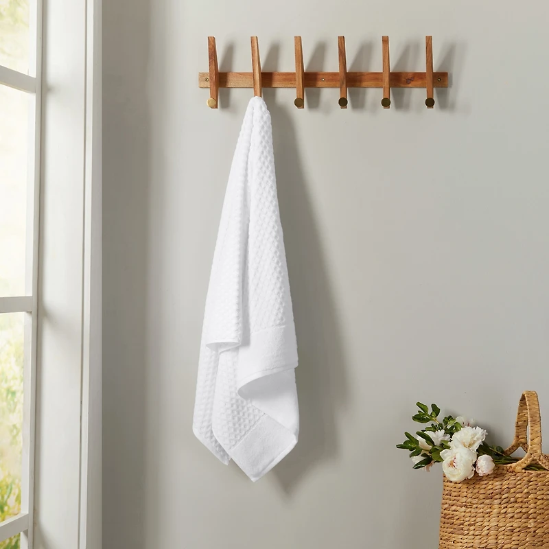Linery & Co. Quick-Drying Cotton Diamond Waffle Textured Hand Towel, 26" x 16"
