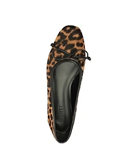 Schutz Women's Arissa Rounded Toe Ballet Flats