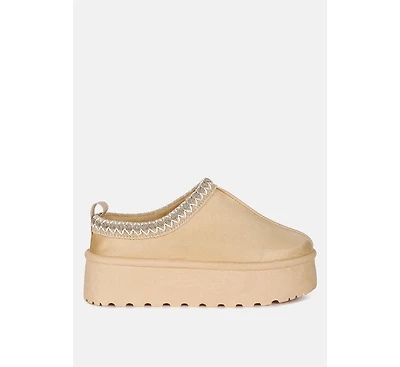 Jesters Embroidered Platform Classic Slip-On