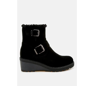 Big horn Faux Fur Harness Boots