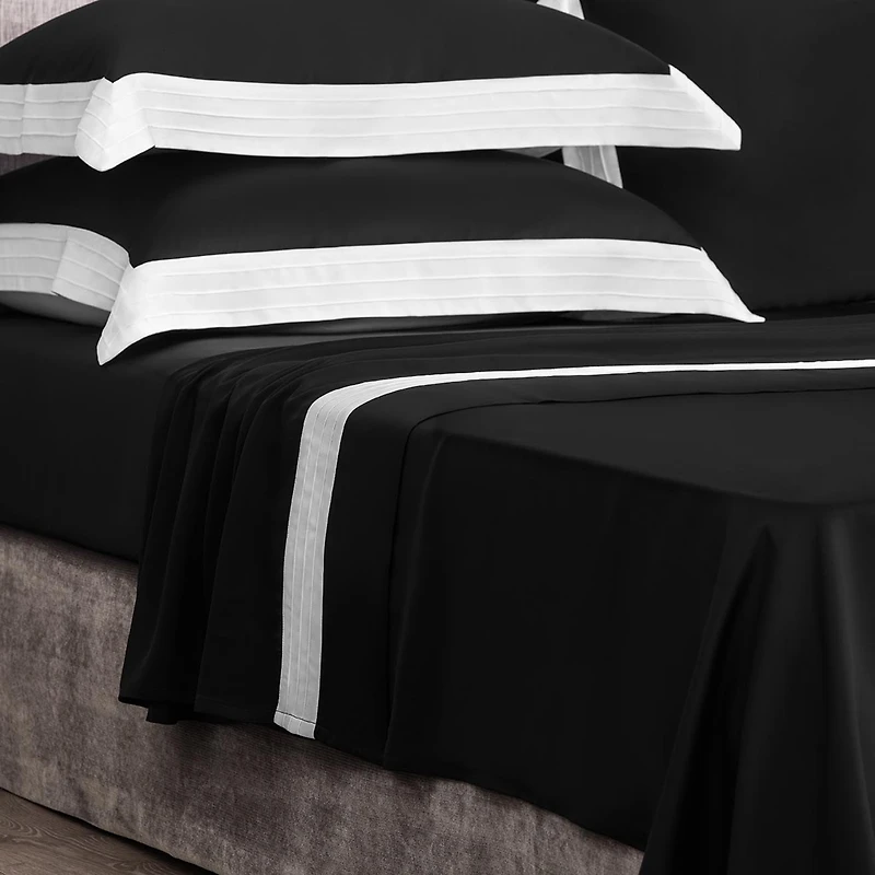 Togas Eden black/white Duvet cover Queen black/white