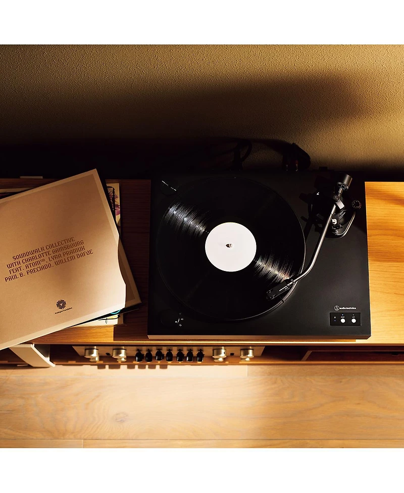 Audio Technica Audio-Technica At-LP8X Semi-Automatic Direct-Drive Turntable