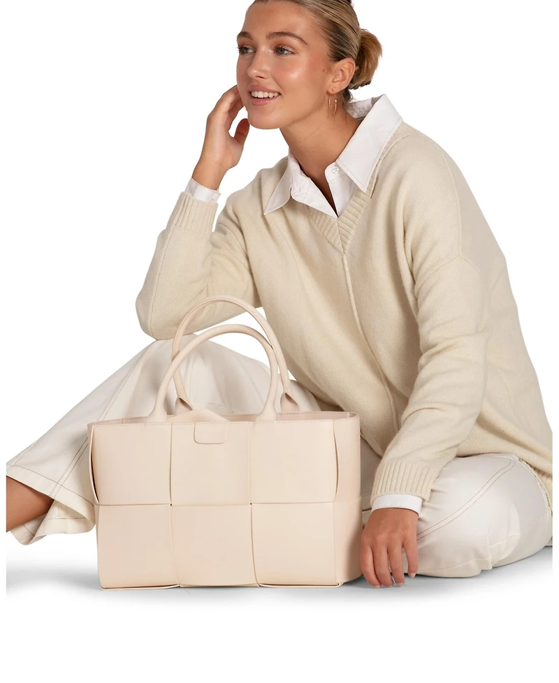 Belle & Bloom Women's Wonder Of You Cashmere Blend Oversized Jumper