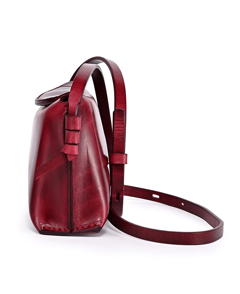 Old Trend Snapper Vintage Crossbody Bag