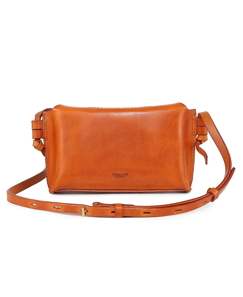 Old Trend Snapper Vintage Crossbody Bag