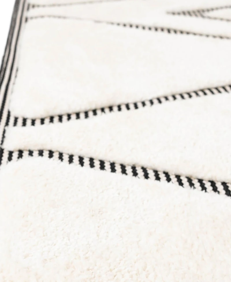 Bayshore Home Textured Tones Trellis 5'1"x7'1" Area Rug