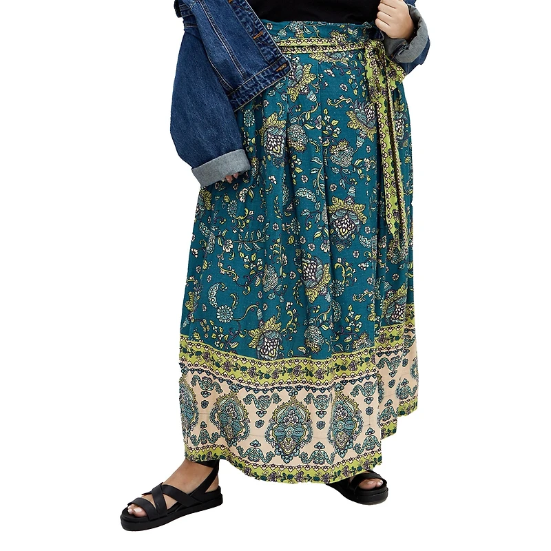 City Chic Plus Size Mysteria Border Skirt