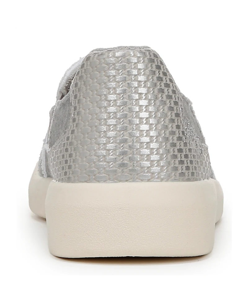 Blowfish Malibu Women's Beachfront Round Toe Slip On Sneakers