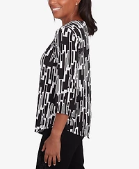 Alfred Dunner Women's Classic Vertical Geometric Top with Necklace