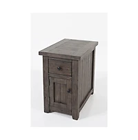 Madison County Rustic Reclaimed Pine Farmhouse Chairside Table
