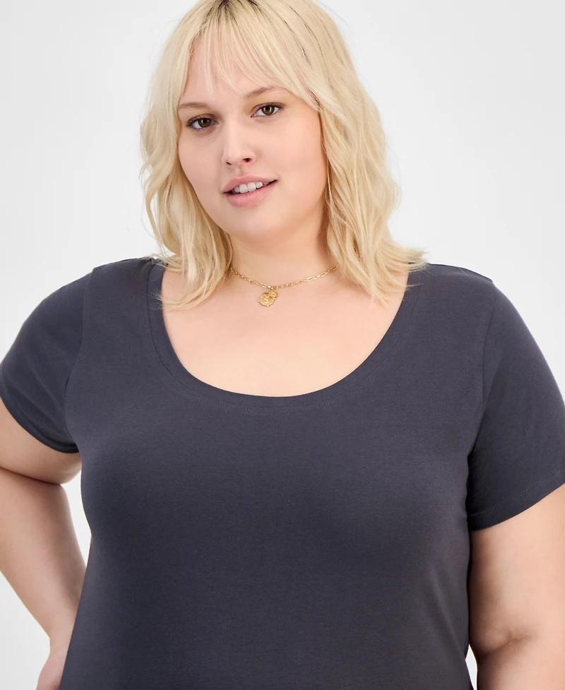 Aveto Trendy Plus Scoop-Neck T-Shirt