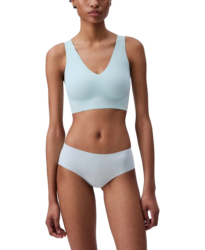 Calvin Klein Women's Invisibles Hipster Underwear 3-Pack QD3559