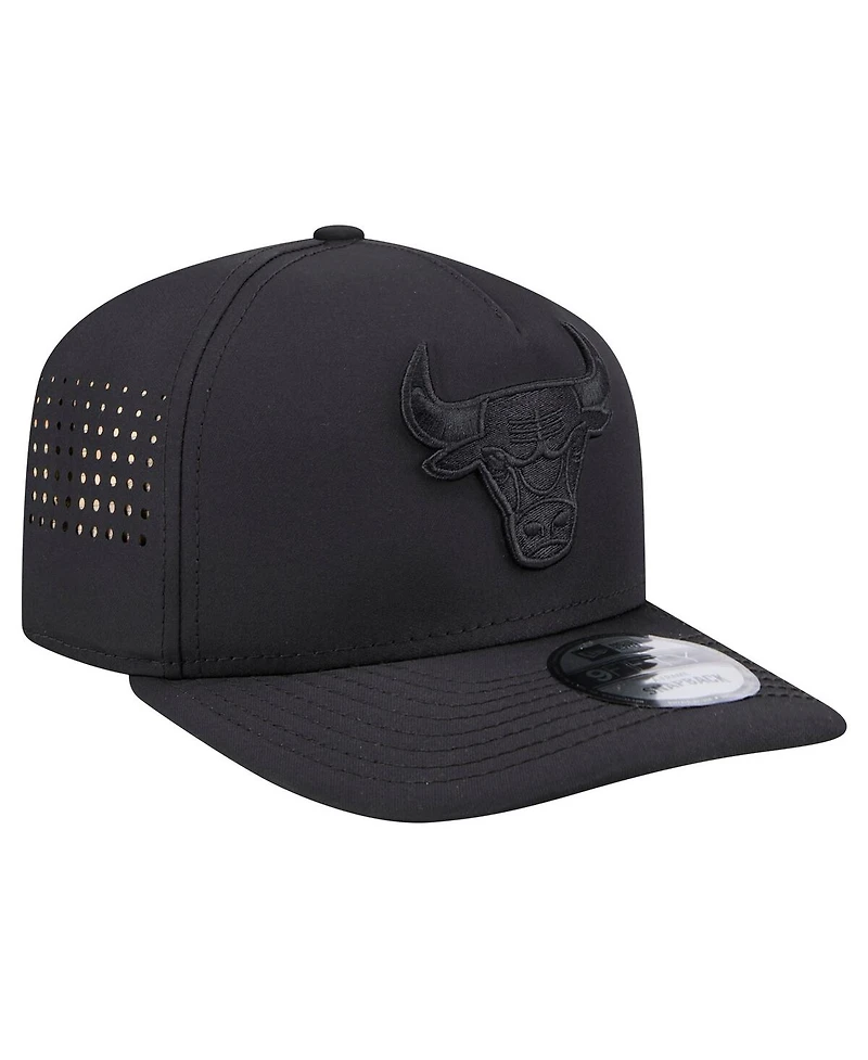 New Era Men's Black Chicago Bulls Vented 9FIFTY A-Frame Snapback Hat