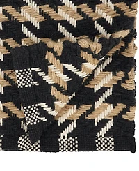 Saro Lifestyle Traditional Houndstooth Table Runner, 14" x 72"