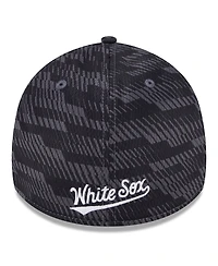 New Era Men's / Chicago White Sox 2025 Mlb Clubhouse 39THIRTY Flex Hat