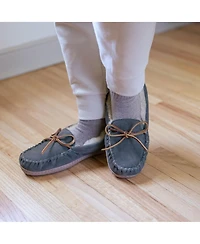 Minnetonka Women's Sheepskin Hardsole Slippers