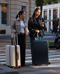 Elle Louvre 2-Piece Expandable Retro Spinner Luggage Set