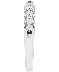 Diamond Band (1/2 ct. t.w.) in 14k White Gold