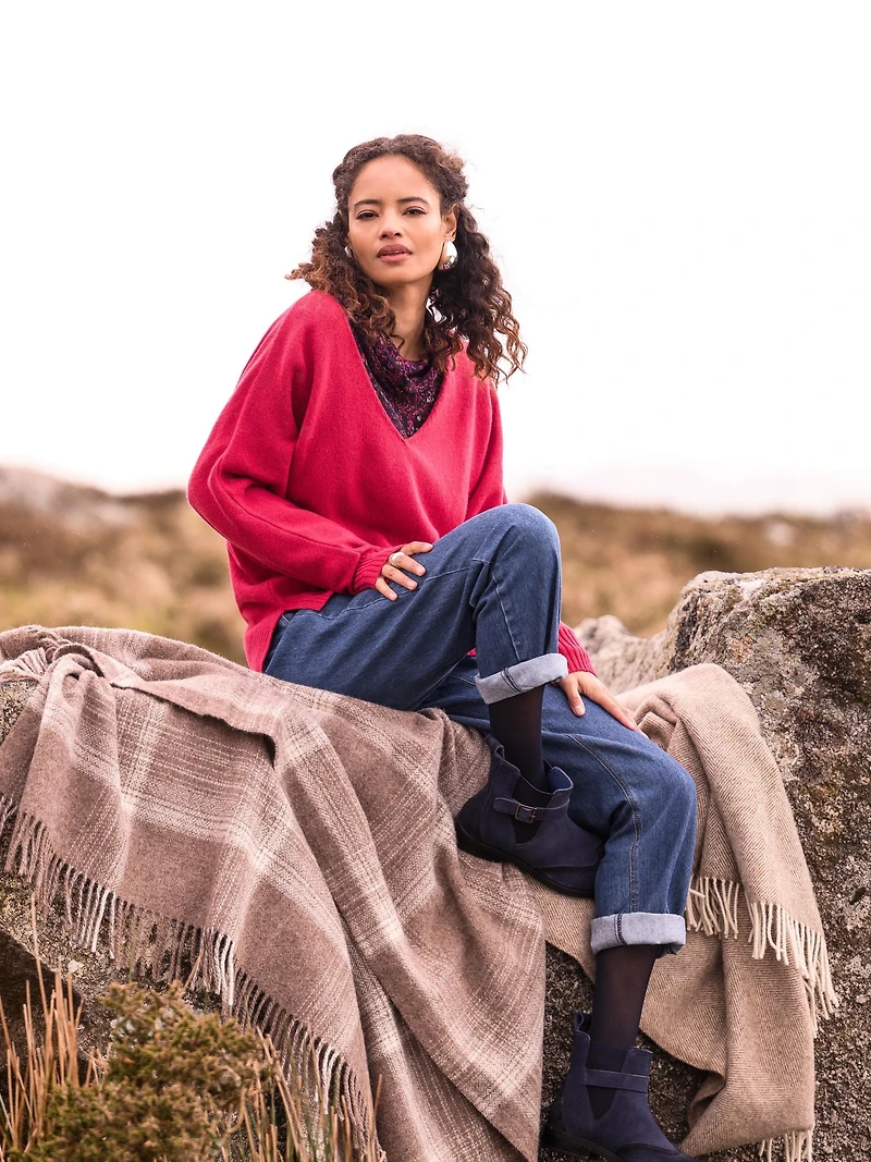 Celtic & Co. Women's Alpaca Merino Slouch V-Neck Sweater