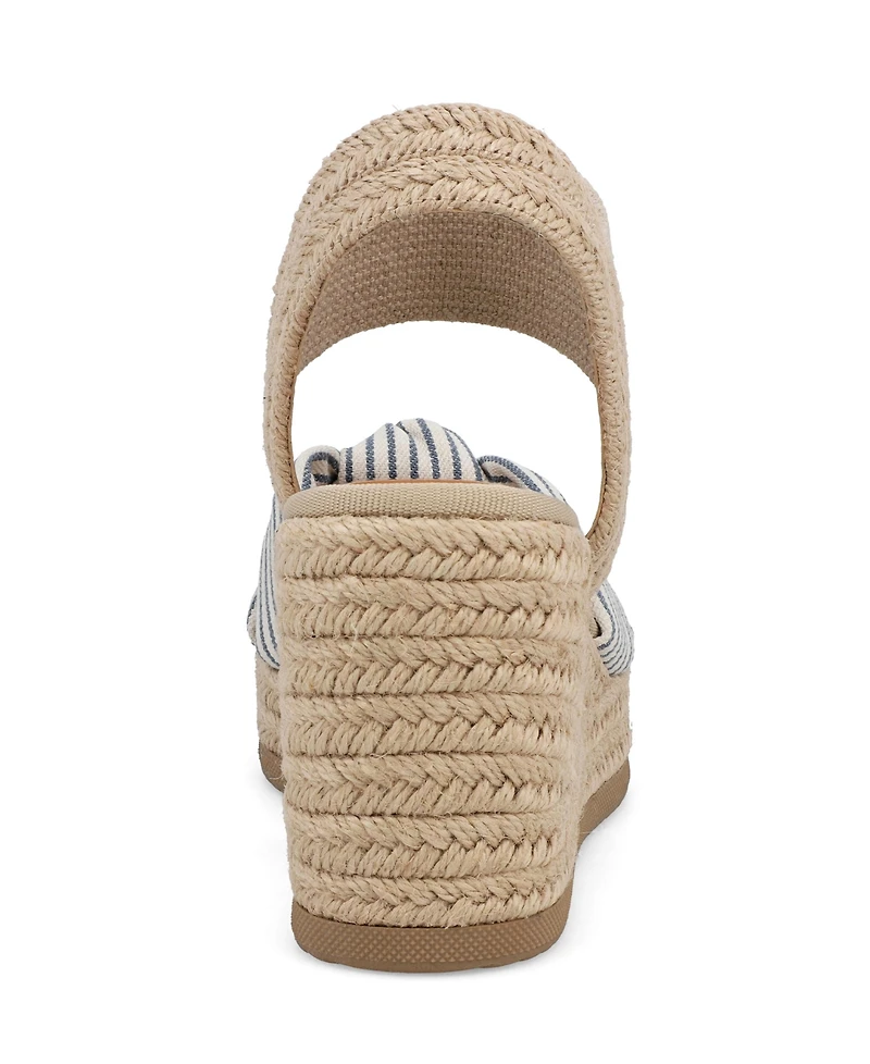 Mia Women's Belinda Round Toe Wedge Sandals