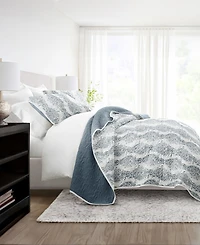 ienjoy Home Distressed Diamond Reversible -Pc. Lightweight Quilt Set