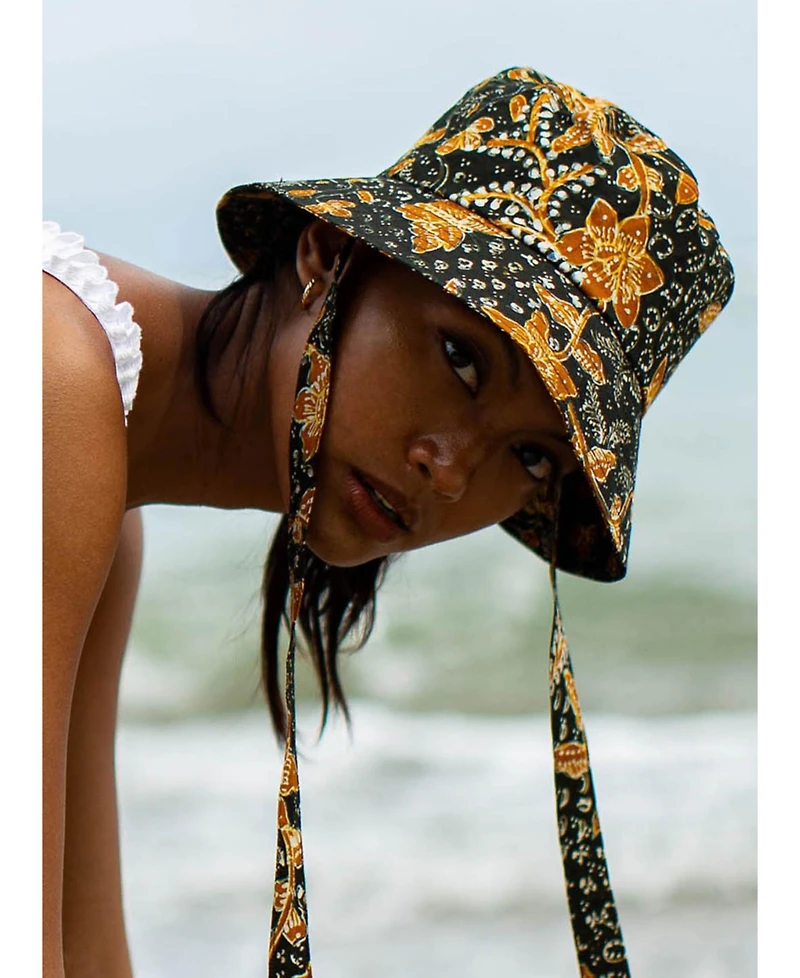 Brunna.co Jasmine Chinoiserie Batik Hat In Brown and Black