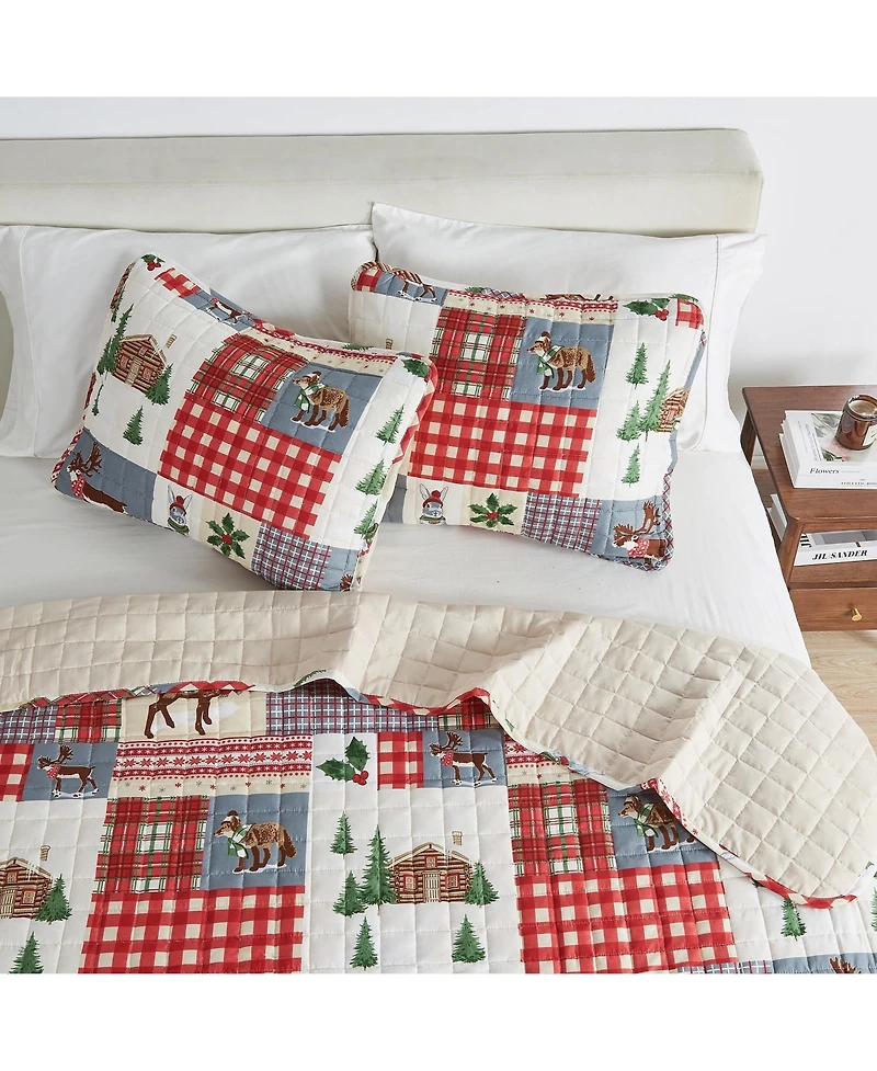 Linery & Co. Festive Holiday Reversible Microfiber Quilt Set with Shams