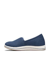 Clarks Cloudsteppers Women's Breeze Stretch Slip-On Shoes