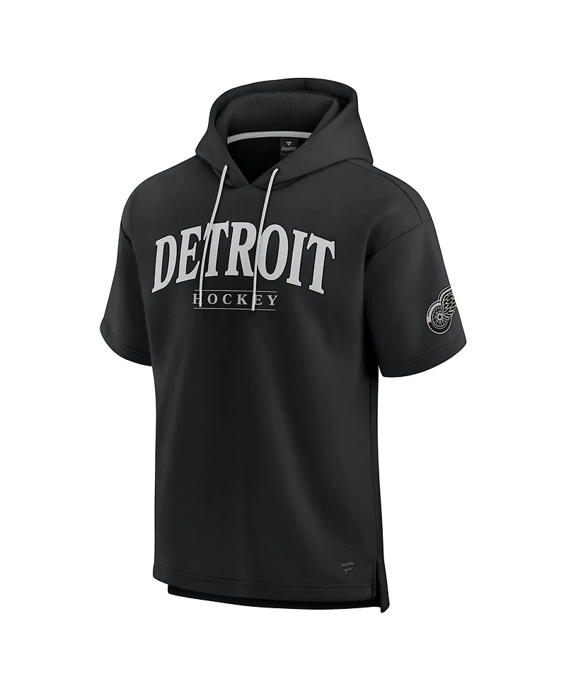 Fanatics Men's Black Detroit Red Wings Elements Ready Short Sleeve Pullover Hoodie