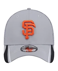 New Era Men's Gray San Francisco Giants Linear 39THIRTY Flex-Fit Hat
