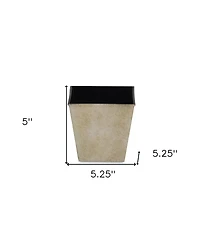 Lightweight Plastic Flower Pot for Indoor Outdoor Planting