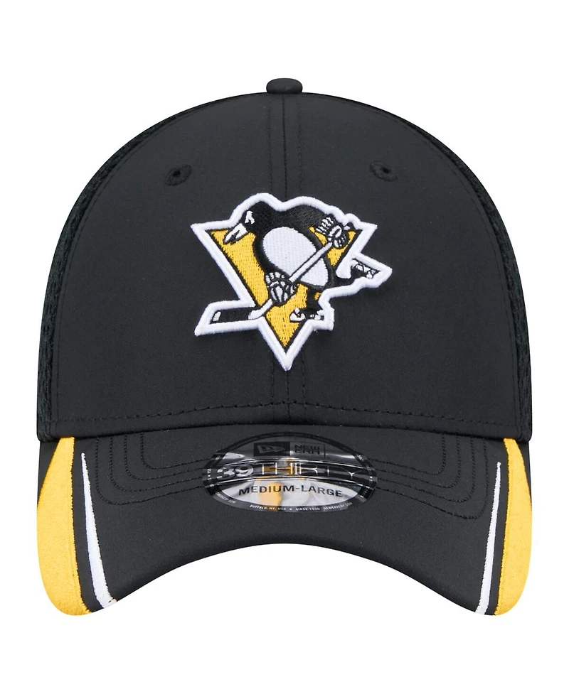 New Era Men's Black Pittsburgh Penguins Linear Featherweight 39THIRTY Flex Hat