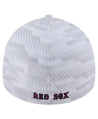 New Era Men's White Boston Red Sox Graded 39THIRTY Stretch Fit Hat