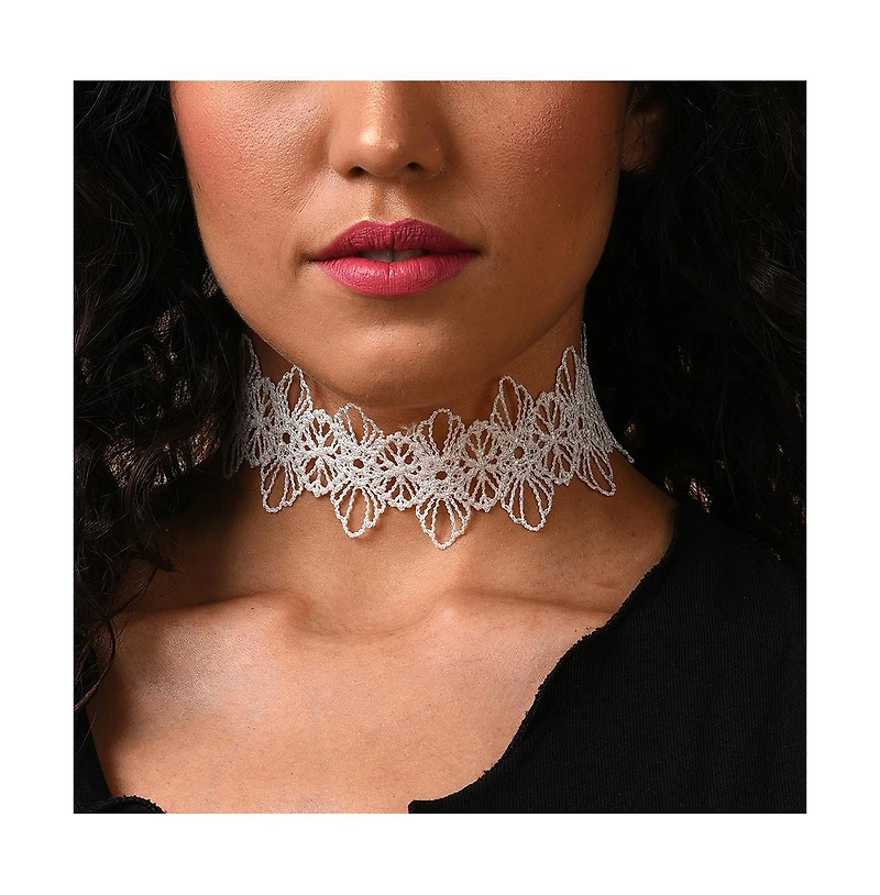 Sohi Women's Floral Choker Necklace