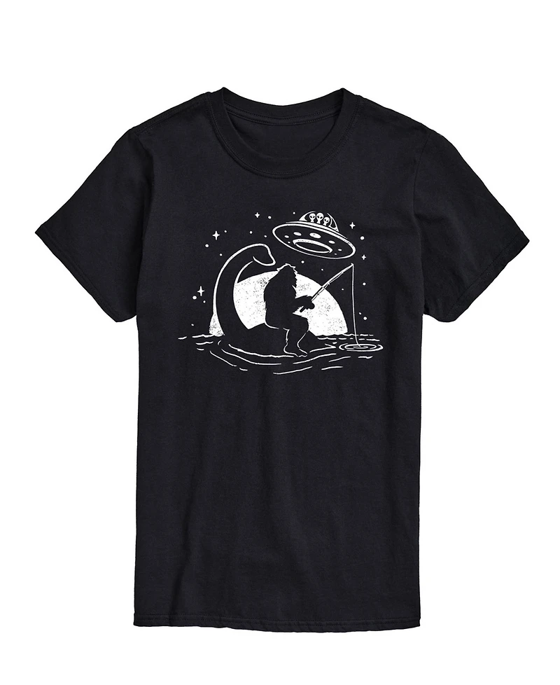 Airwaves Men's Sasquatch Alien Scene Short Sleeve T-Shirt