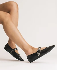 Journee Collection Women's Naveah Pointed Toe Ballet Flats