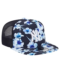 New Era Men's Navy New York Yankees Adventure Pattern Golfer Trucker Snapback Hat