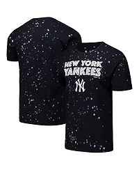 Majestic Men's Black/White New York Yankees Splatter T-Shirt