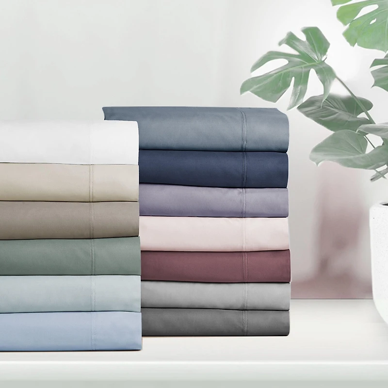 Luxuriously Soft Hotel Quality 600 Thread Count, 100% Cotton Set of 2 Cases, Crisp & Cool Pillow Fits King Pillows by California Design Den