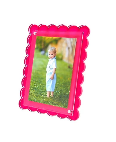 Tara Wilson Designs Scallop Frame, 4" x 6", 5" x 7"