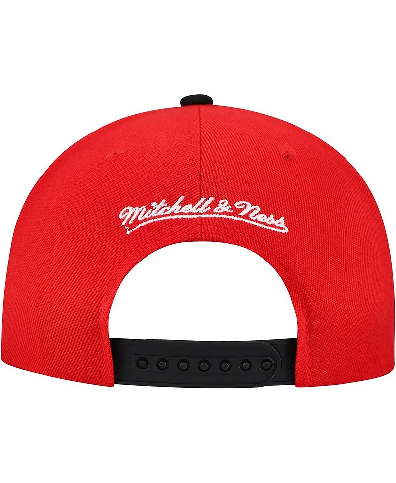 Mitchell & Ness Men's Red/Black Chicago Blackhawks Underarch Two-Tone Pro Crown Snapback Hat