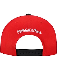 Mitchell & Ness Men's Red/Black Chicago Blackhawks Underarch Two-Tone Pro Crown Snapback Hat