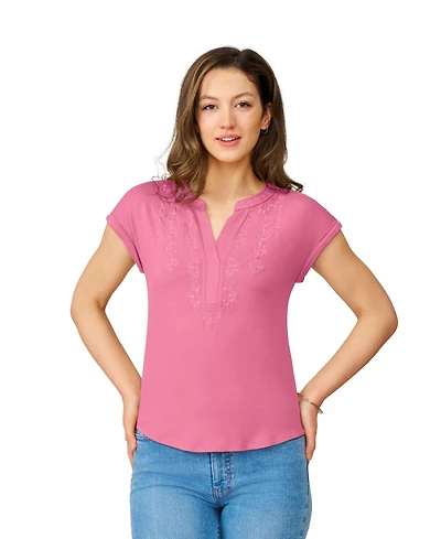Cable & Gauge Women's Embroidered Henley Top