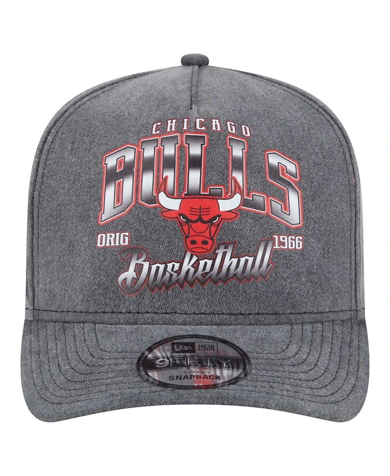 New Era Men's Charcoal Chicago Bulls Throwback Washed Pre-Curved 9FIFTY Snapback Hat