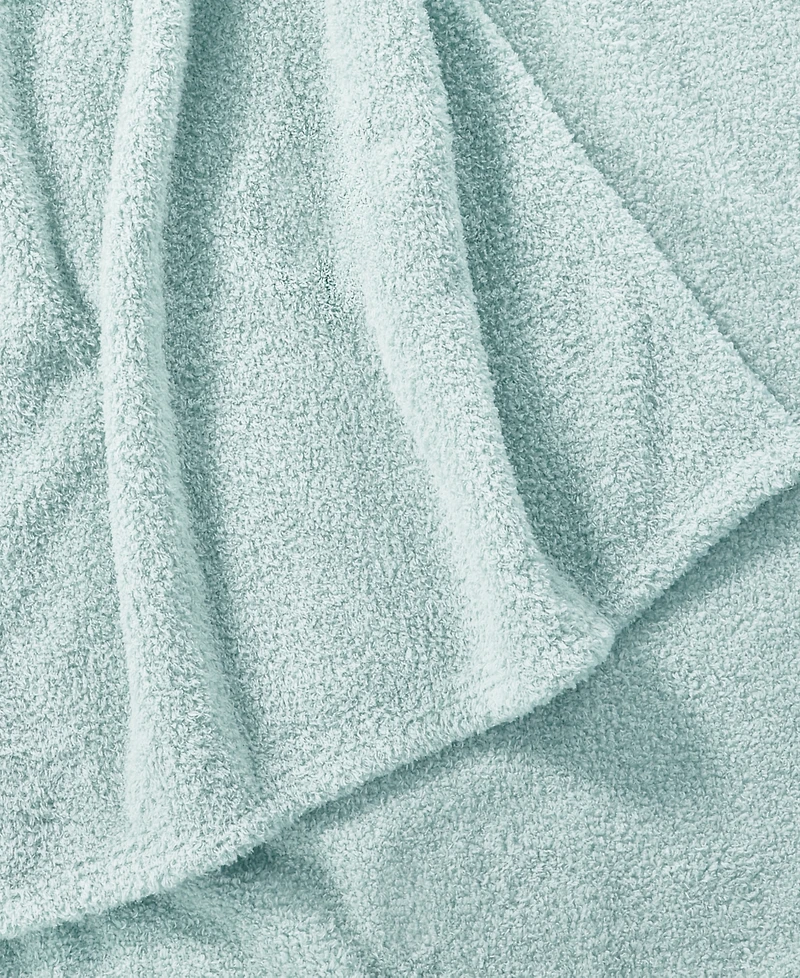 J by Queen Bold Cozy Throw, 70" x 50"