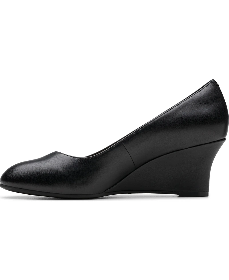 Clarks Women's Collection Olivette Cultured Pearl Pumps