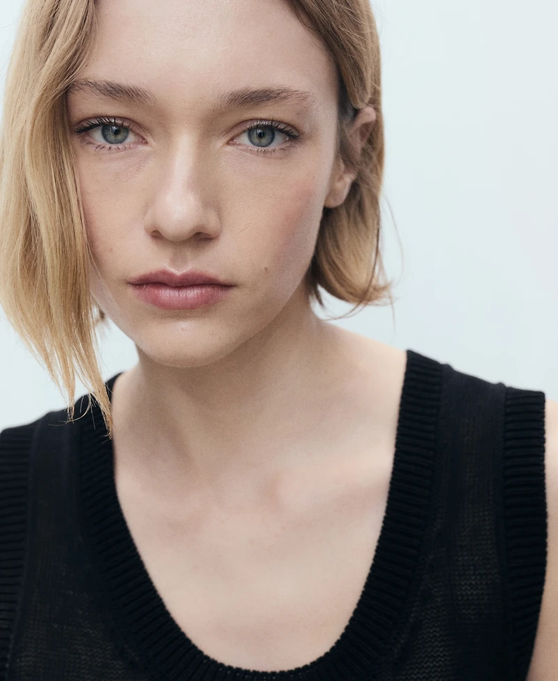 Mango Women's Low-Neck Knitted Top